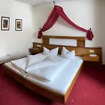Engadin 나우더스
