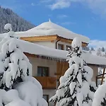 Engadin 나우더스