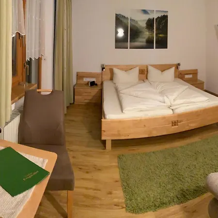 Engadin 2* נאודרס