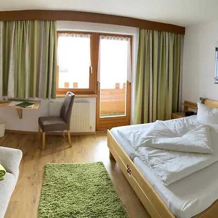 Πανσιόν Engadin 4*