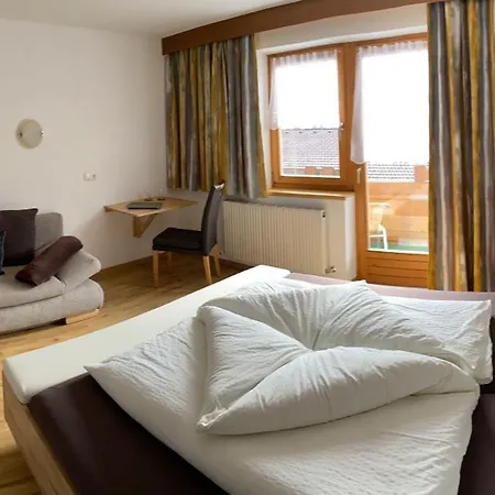 Πανσιόν Engadin 4*