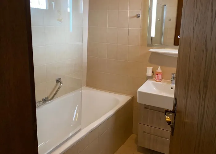 Engadin ゲストハウス 4*