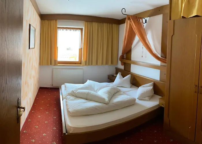 Engadin 4* ナウダース