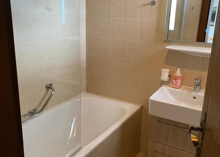 Engadin ゲストハウス