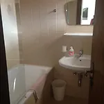 Engadin בית הארחה 3*